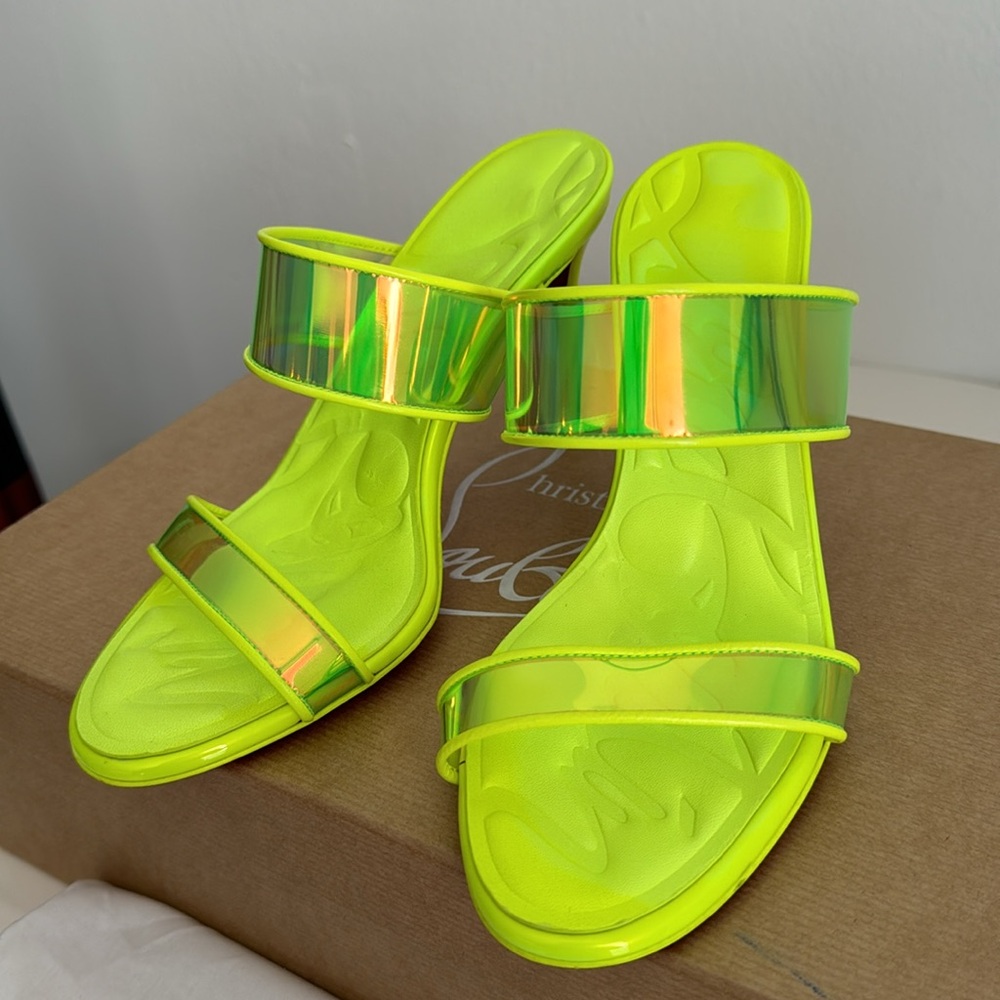 CHRISTIAN LOUBOUTIN *NEW* Neon Green Heels with Box & Dust Bag - Picture 4 of 17